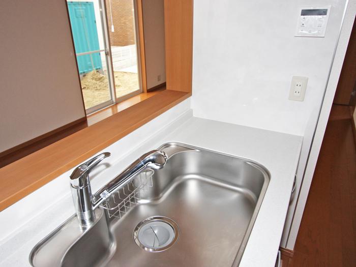 Same specifications photo (kitchen). Same specifications photo (artificial marble counter)