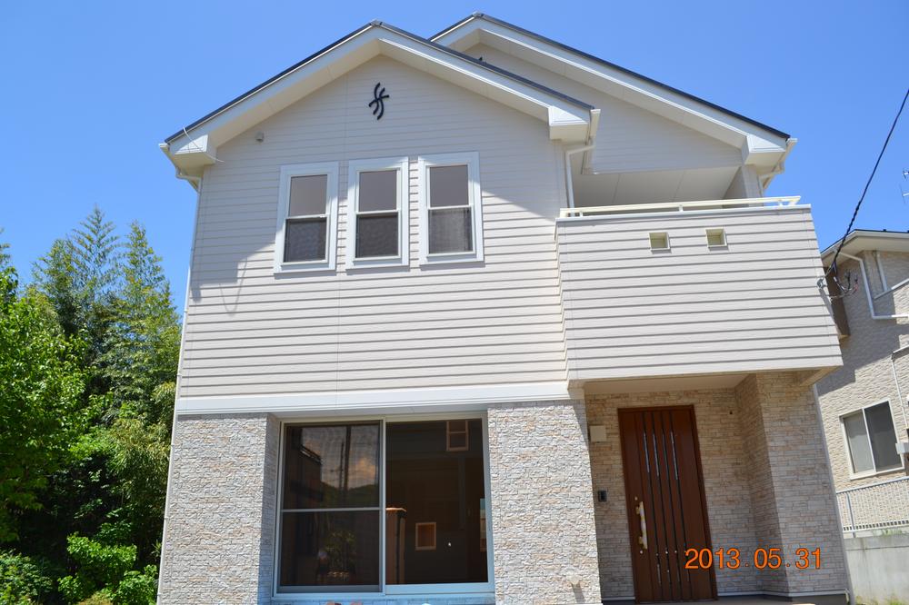 Local appearance photo