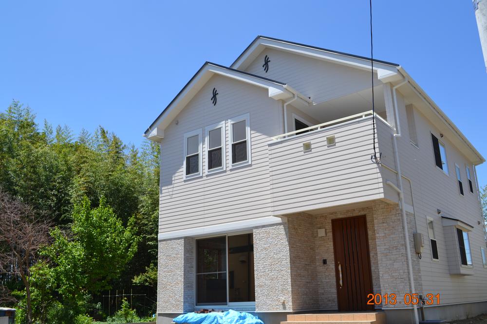 Local appearance photo