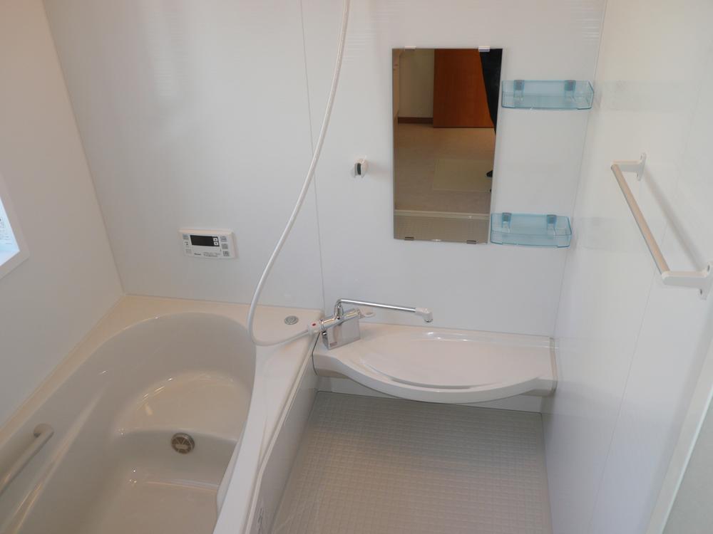 Bathroom. ● same specifications ●