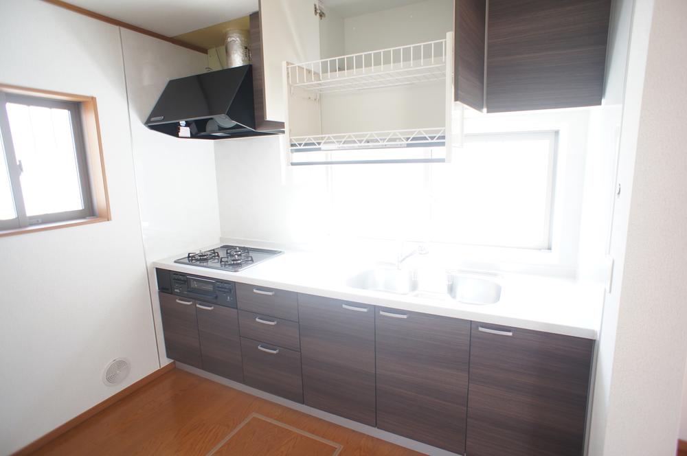 Same specifications photo (kitchen)