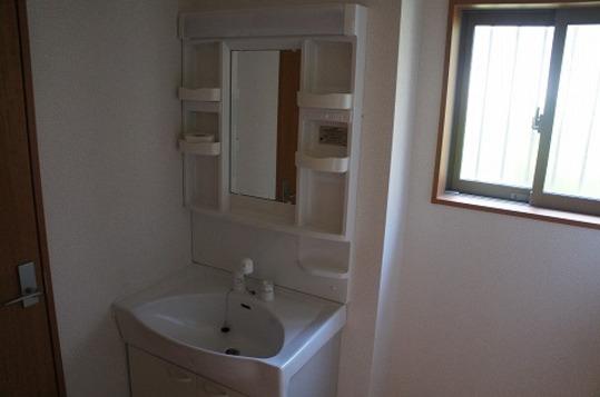 Same specifications photos (Other introspection). Washroom example of construction (the same specifications of the construction company)