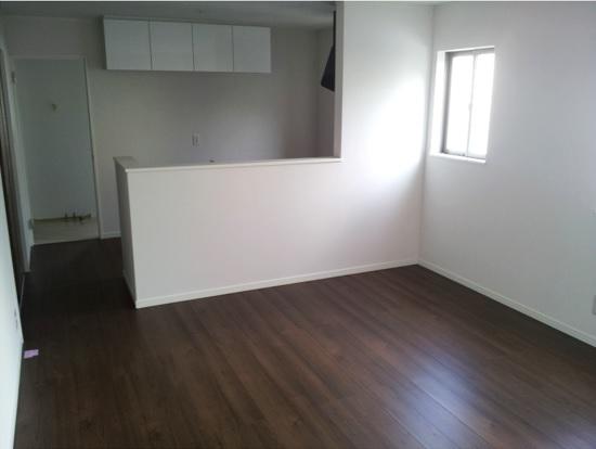 Same specifications photos (living)