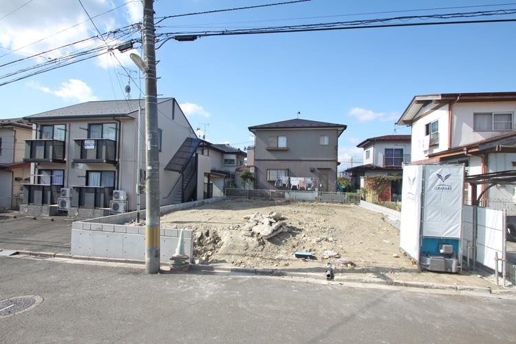 Local appearance photo. Local (10 May 2013) Shooting