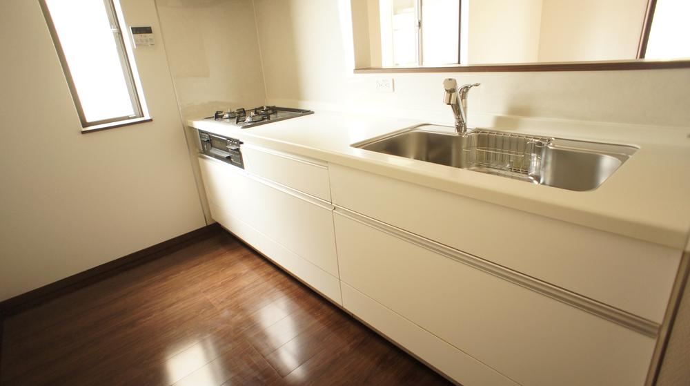 Same specifications photo (kitchen)