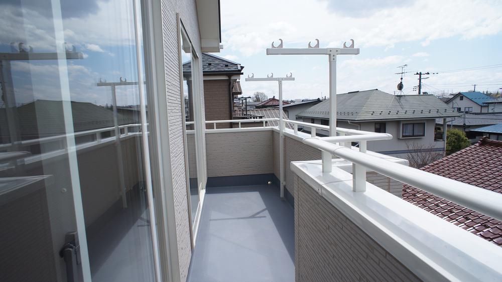 Balcony. Same specifications Photos