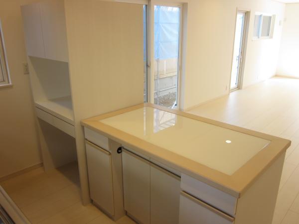 Same specifications photo (kitchen)