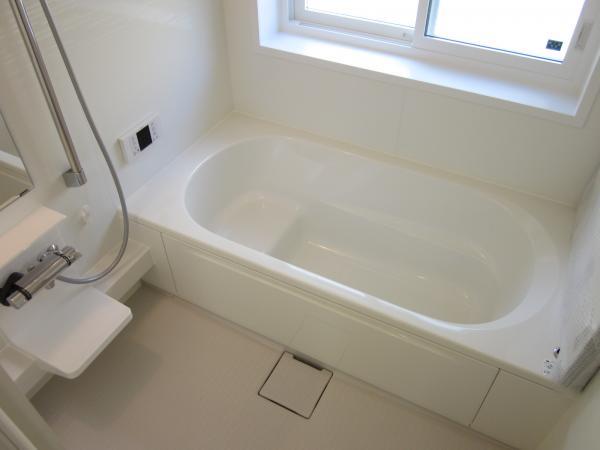 Same specifications photo (bathroom)
