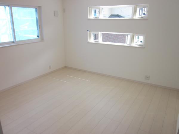 Same specifications photos (Other introspection)