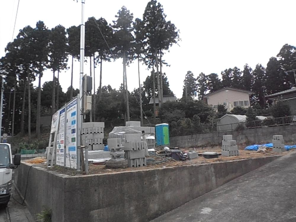 Local appearance photo. Local (10 May 2013) Shooting