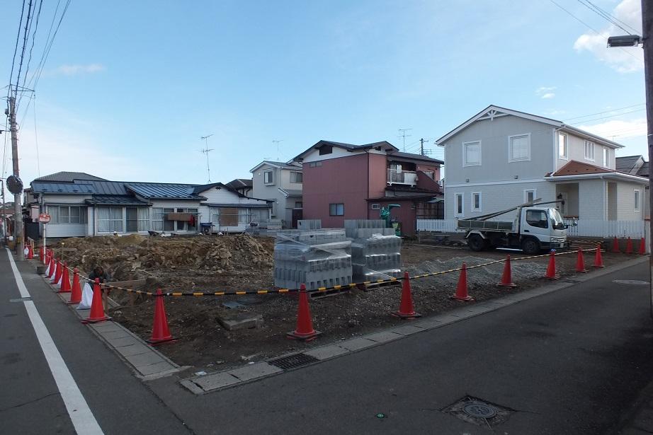 Local appearance photo. Local (12 May 2013) Shooting