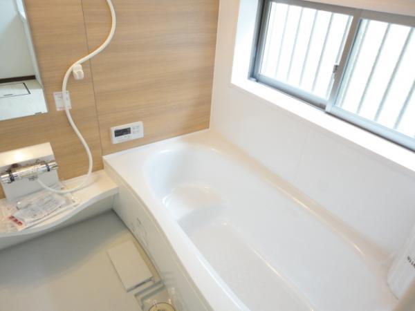 Same specifications photo (bathroom)