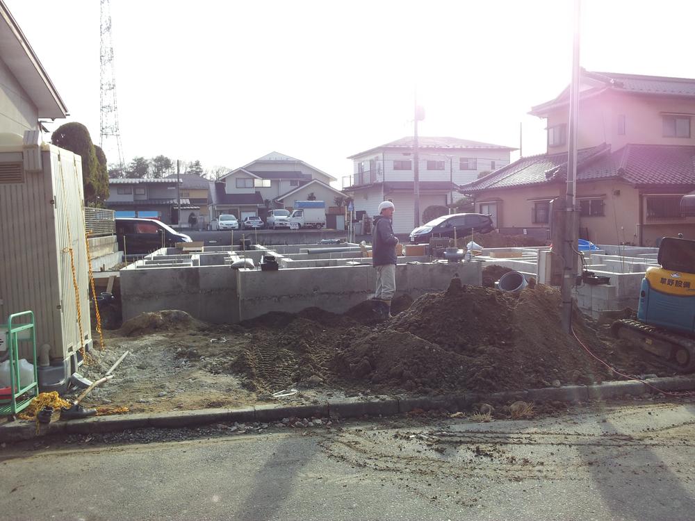 Local appearance photo. Local (12 May 2012) shooting