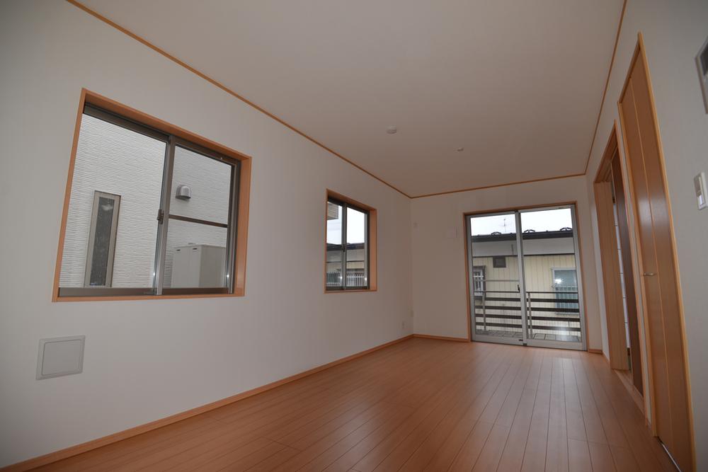 Living. Indoor (12 May 2012) shooting