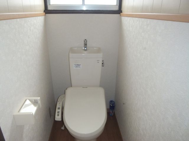 Toilet. It is a popular with Washlet ~