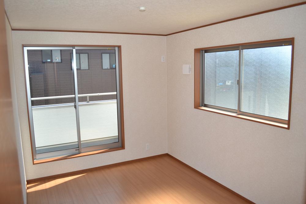 Non-living room. Same construction Case photo