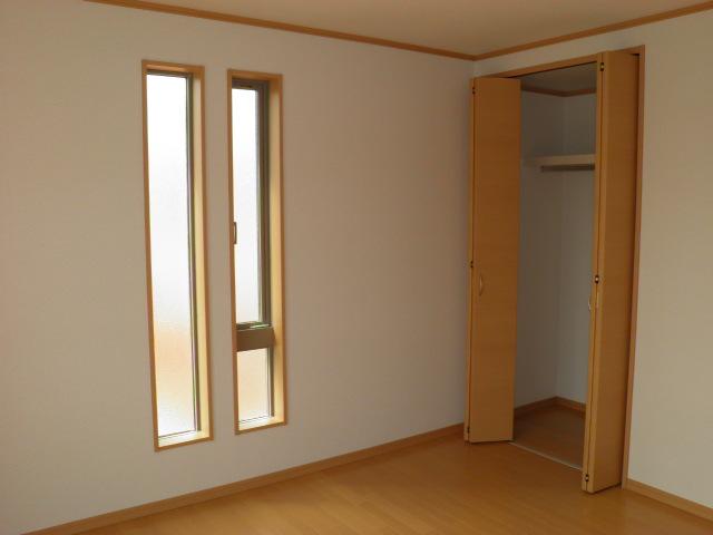 Same specifications photos (Other introspection). Same specifications