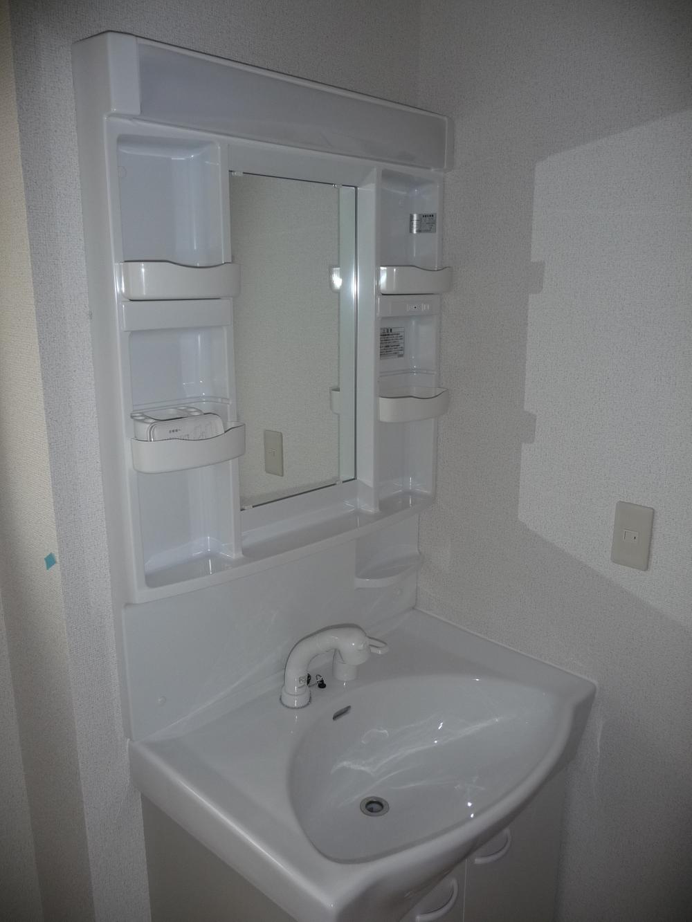 Same specifications photos (Other introspection)