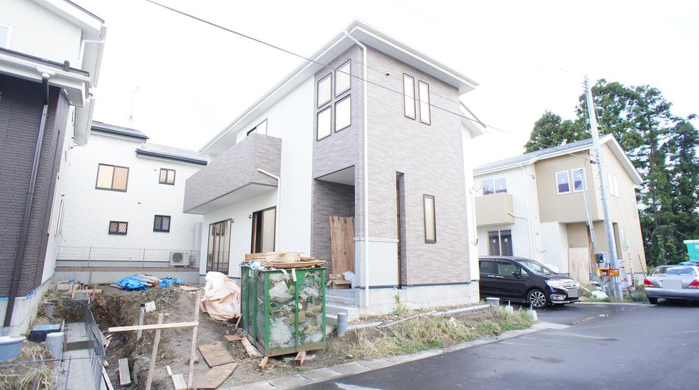 Local photos, including front road