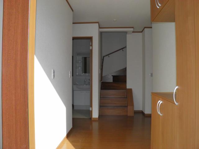 Same specifications photos (Other introspection). Same specifications