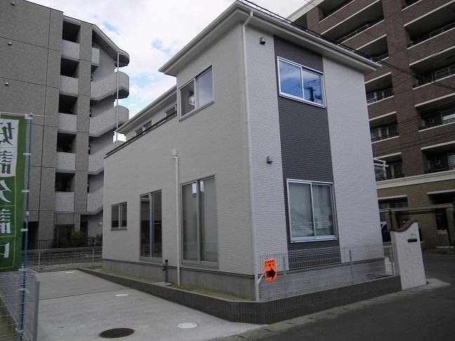 Same specifications photos (appearance). Same specifications 1 Building