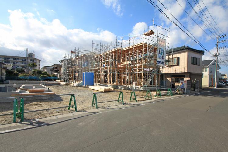 Local photos, including front road. Local (September 2013) Shooting