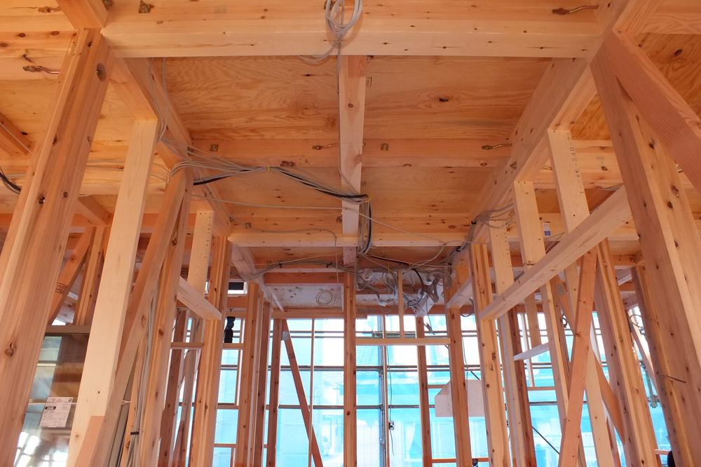 Local appearance photo. Local (10 May 2013) Shooting