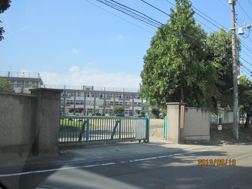 Primary school. 684m to Sendai City Tsurutani East Elementary School