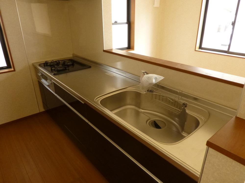 Same specifications photo (kitchen)