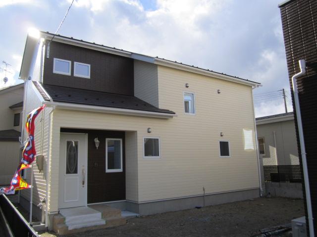 Local appearance photo. Building B