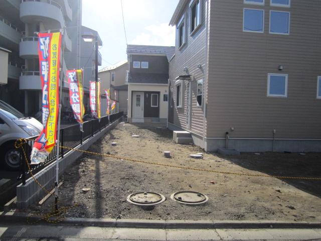 Parking lot. Building B