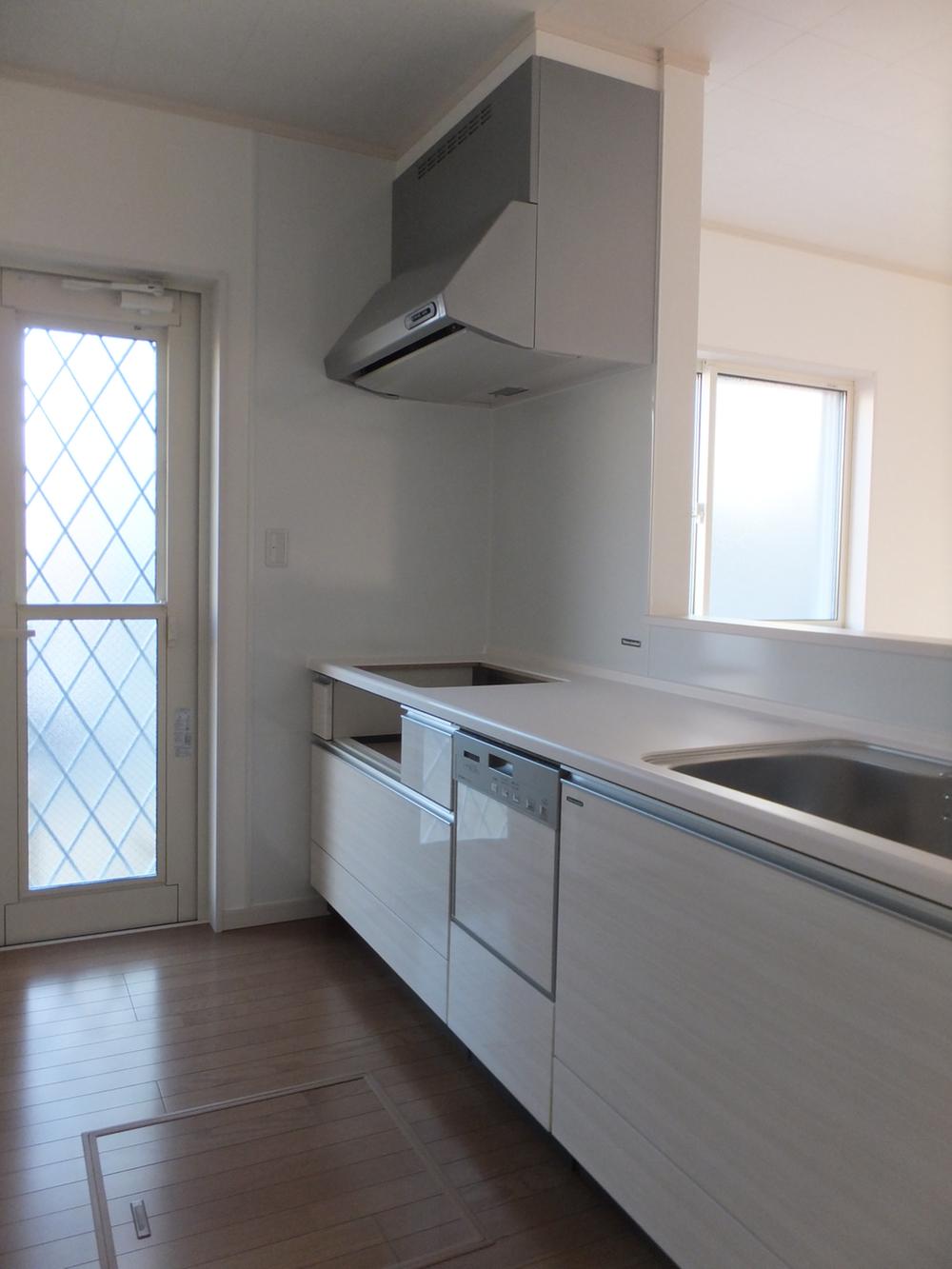 Kitchen. Local (11 May 2013) Shooting