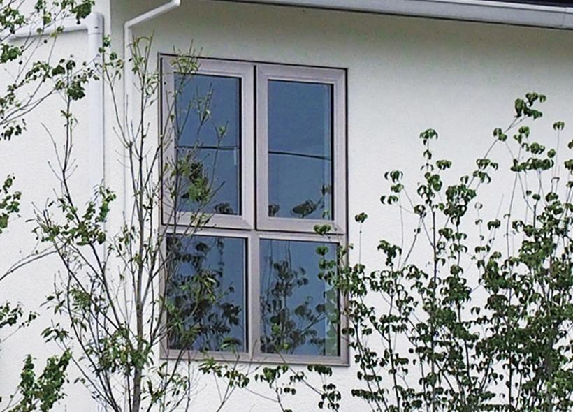 Other Equipment. Heat transmission coefficient 1.29W is an important window for high-performance home /  Has adopted a high-performance resin sash of sq m K (open window).