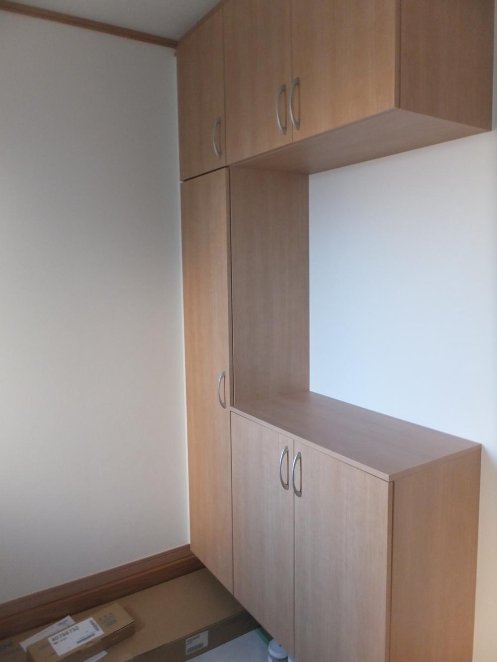 Entrance. Local (11 May 2013) Shooting