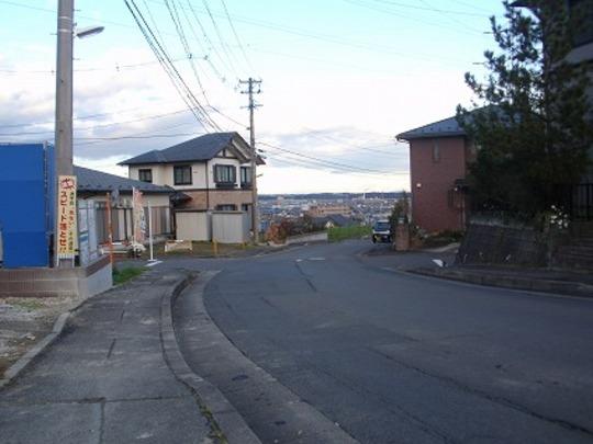 Local photos, including front road. Front road 1