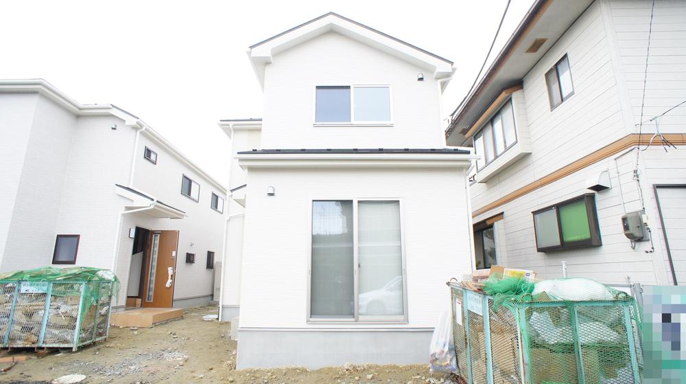 Local appearance photo