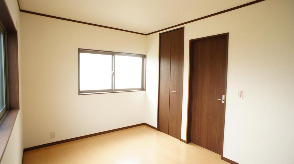 Non-living room. Same specification example