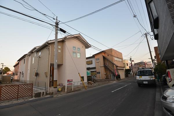 Local photos, including front road. Local (11 May 2013) Shooting