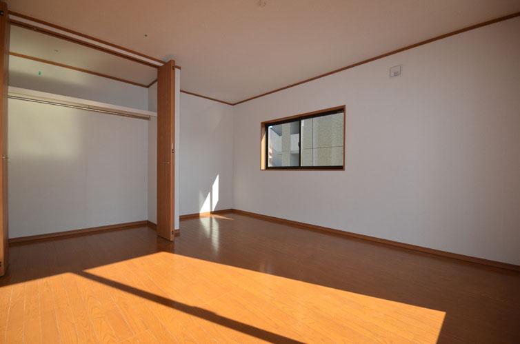 Non-living room. Western-style 9 Pledge