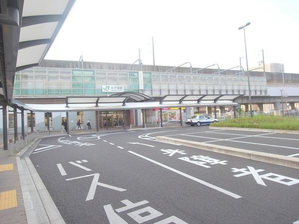 station. Tohoku Line "Taishido" 950m to the station