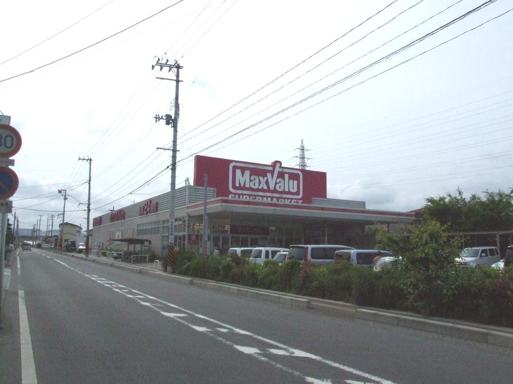 Shopping centre. 600m until ion Town Sendai Koriyama shop