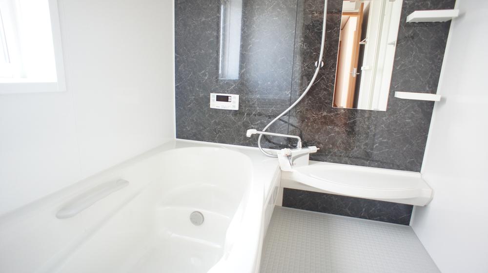 Same specifications photo (bathroom). Same specification example