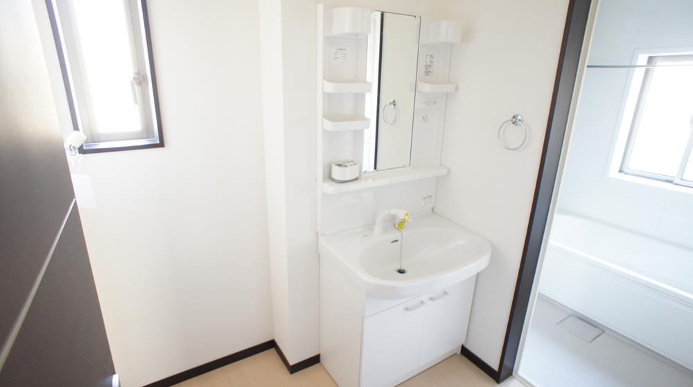 Same specifications photos (Other introspection)