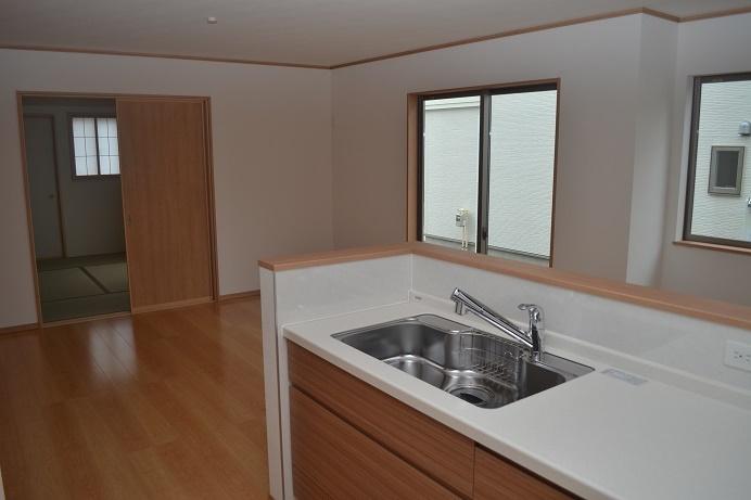 Same specifications photo (kitchen). Same specifications Building 2