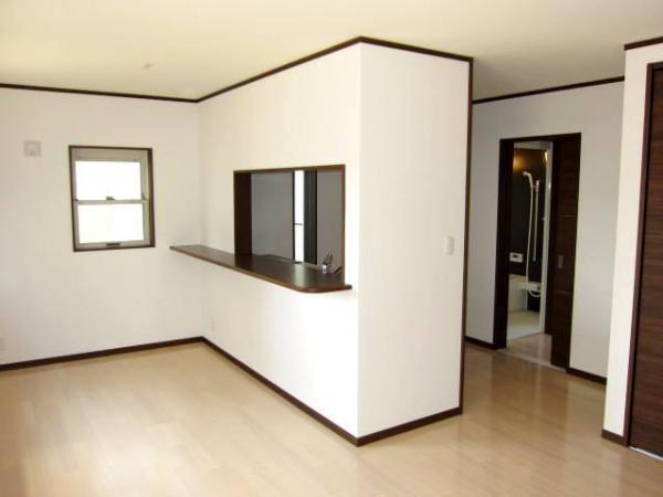 Same specifications photos (living)