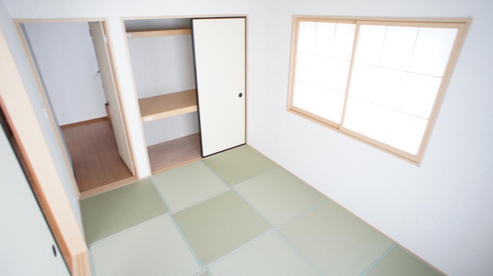 Non-living room. Same specifications Photos