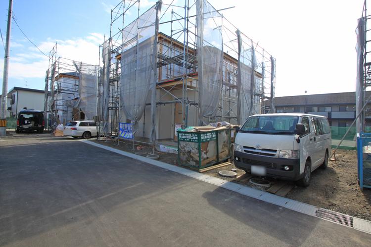 Local appearance photo. Local (10 May 2013) Shooting