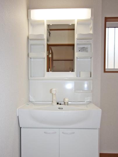 Same specifications photos (Other introspection). Same specifications photo (Vanity)