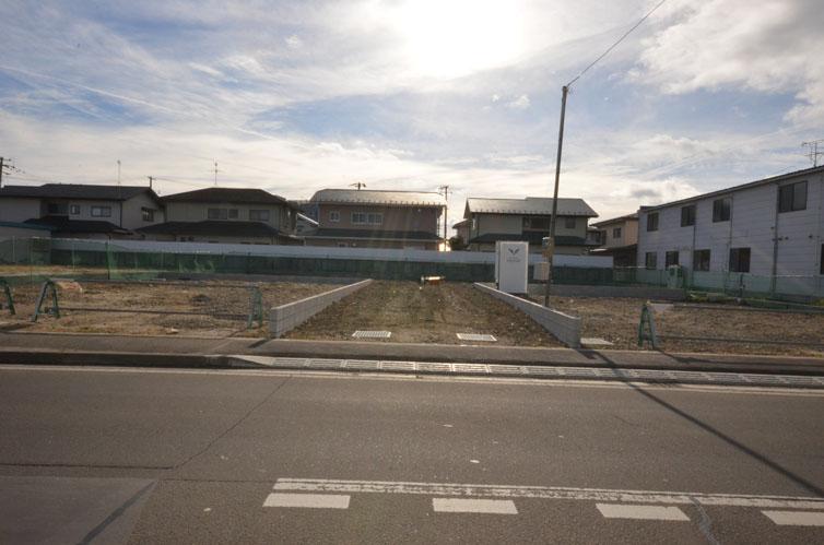 Local appearance photo. December 17, currently