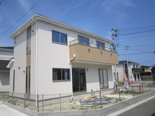 Same specifications photos (appearance). ● same specifications Exterior example ●